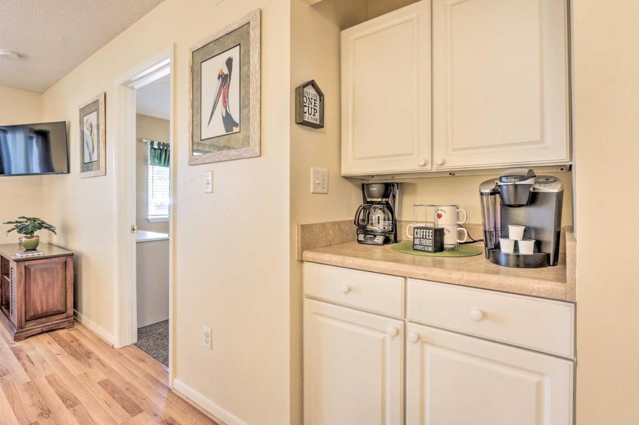 Resort-Style Hilton Head Condo - Walk To Beach! Hilton Head Island Bagian luar foto