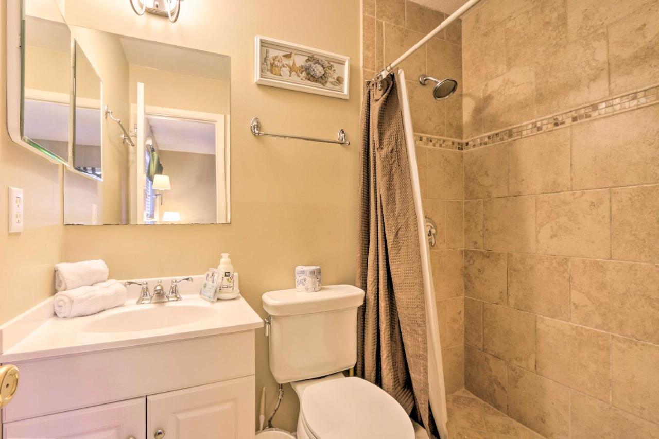 Resort-Style Hilton Head Condo - Walk To Beach! Hilton Head Island Bagian luar foto